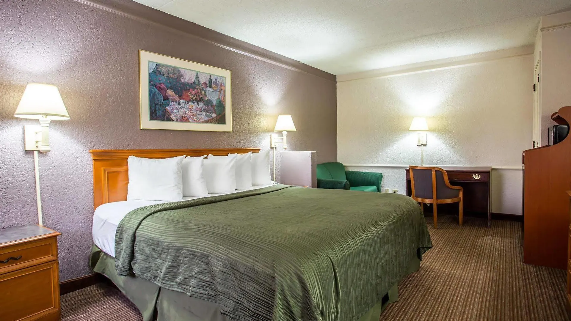 Quality Inn & Suites Airport Charlotte