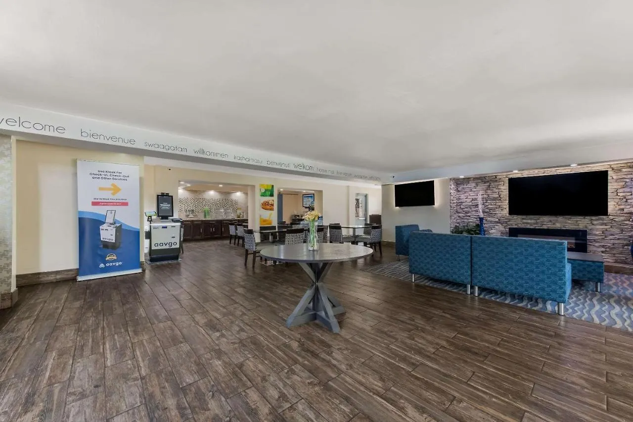 Quality Inn & Suites Airport Charlotte