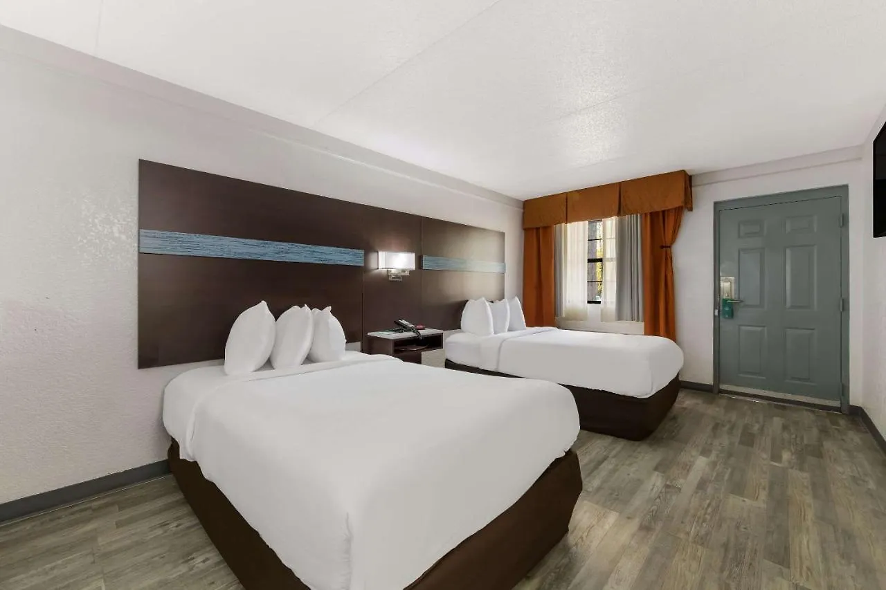 Hotel Quality Inn & Suites Airport Charlotte