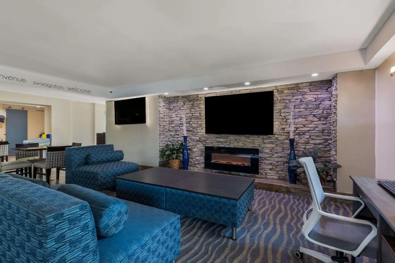 Quality Inn & Suites Airport Charlotte Hotel