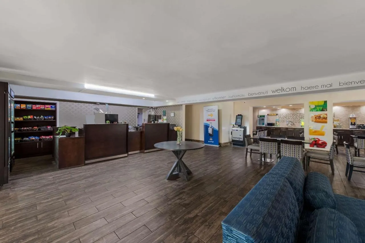 Quality Inn & Suites Airport Charlotte