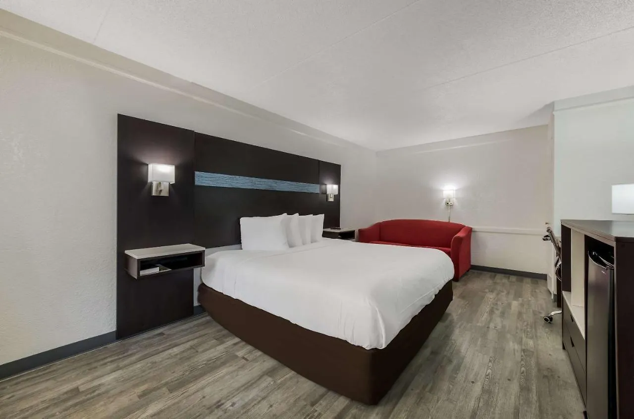 Quality Inn & Suites Airport Charlotte