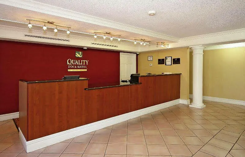 Quality Inn & Suites Airport Charlotte