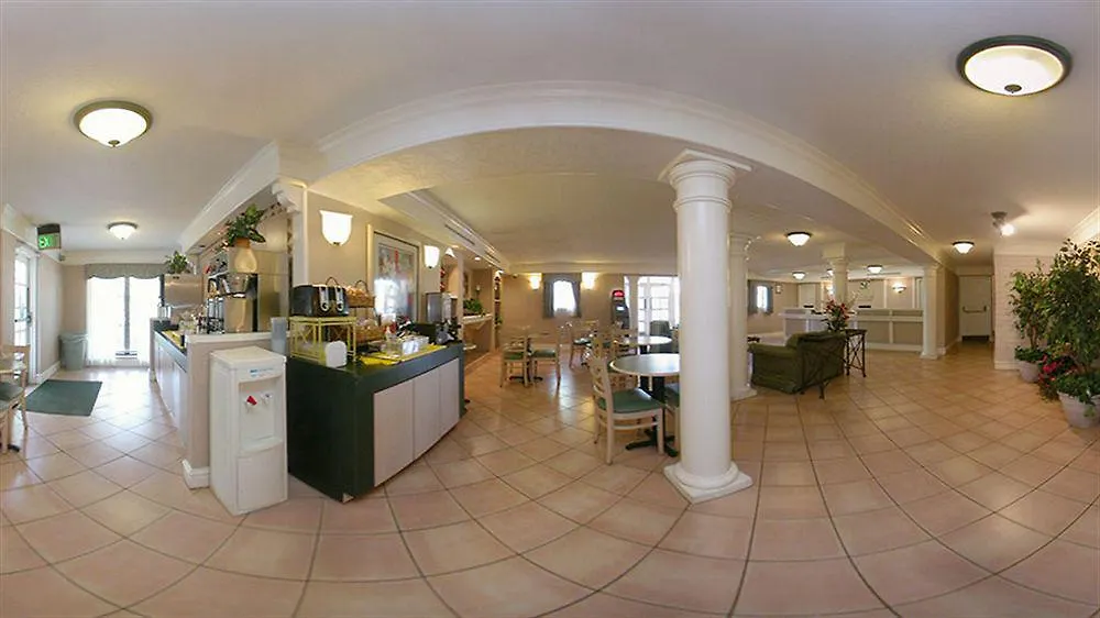 Quality Inn & Suites Airport Charlotte Hotel