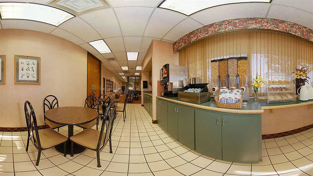 Quality Inn & Suites Airport Charlotte 2*,  United States